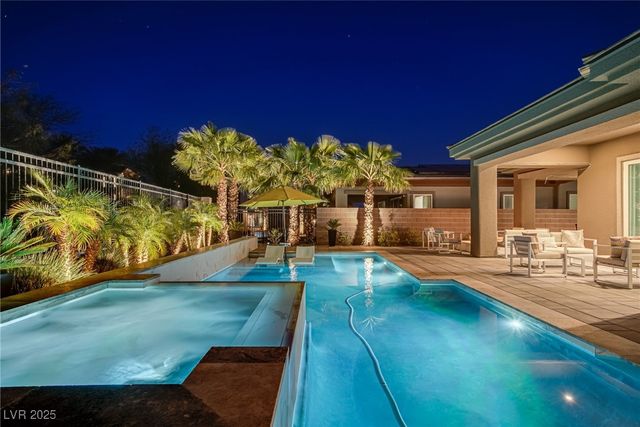 8 Reflection Cove Drive, Henderson, NV 89011