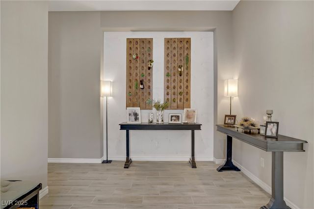 8 Reflection Cove Drive, Henderson, NV 89011