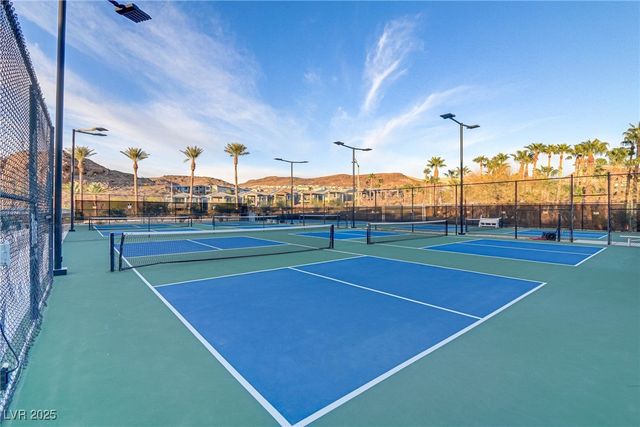 8 Reflection Cove Drive, Henderson, NV 89011