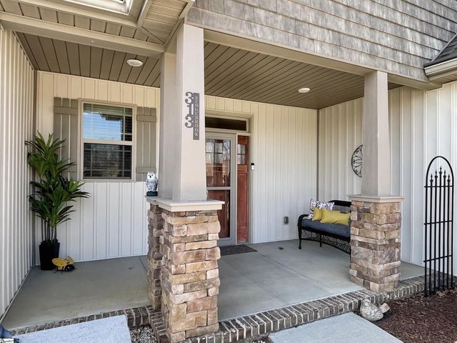 313 Sedgebrook Drive, Simpsonville, SC 29681