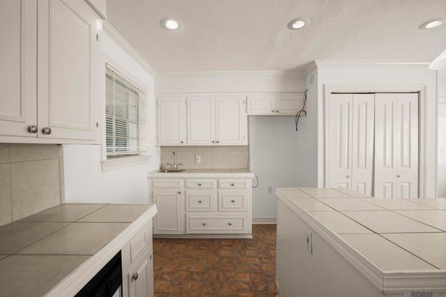 10566 Goodwood Blvd, Baton Rouge, LA 70815