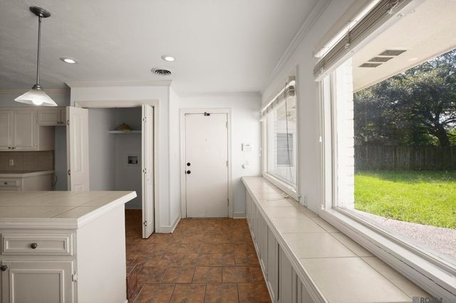 10566 Goodwood Blvd, Baton Rouge, LA 70815