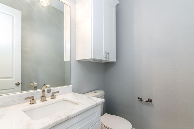 234 Hampton Glen Rd, Montgomery, TX 77356
