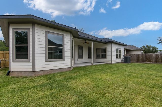 234 Hampton Glen Rd, Montgomery, TX 77356