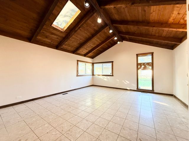 3814 W Sherwin Avenue, Lincolnwood, IL 60712
