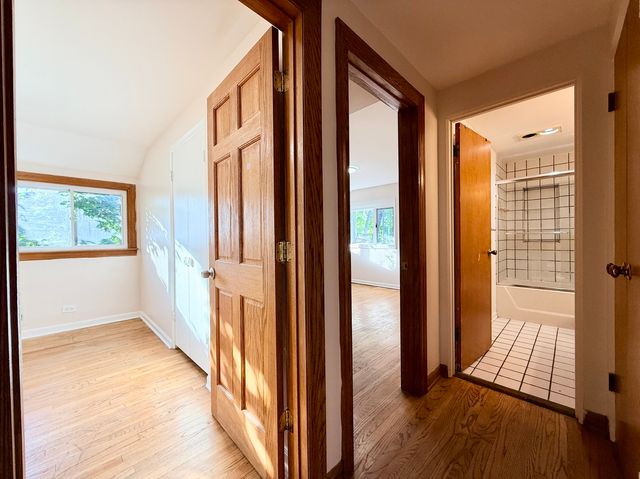 3814 W Sherwin Avenue, Lincolnwood, IL 60712