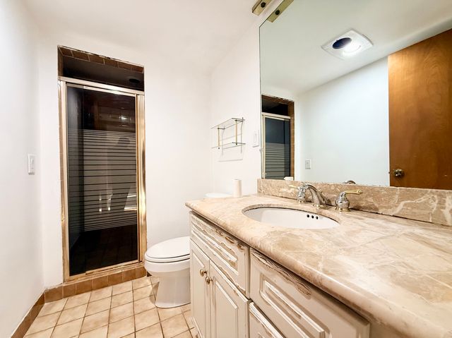 3814 W Sherwin Avenue, Lincolnwood, IL 60712