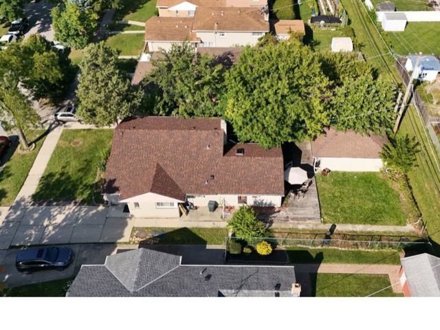 3814 W Sherwin Avenue, Lincolnwood, IL 60712