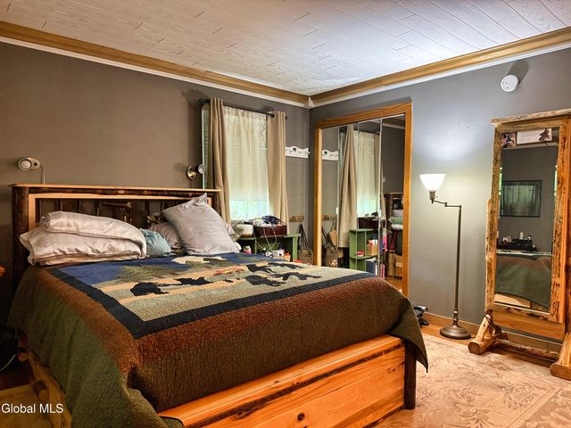 5-7 Parkview Avenue, Queensbury, NY 12804