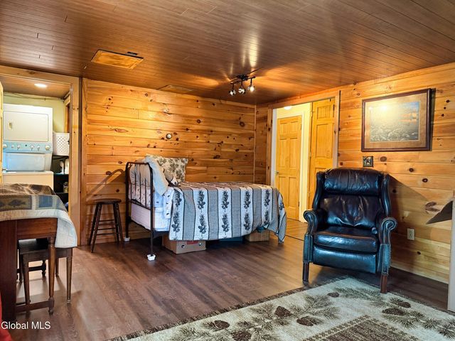 5-7 Parkview Avenue, Queensbury, NY 12804