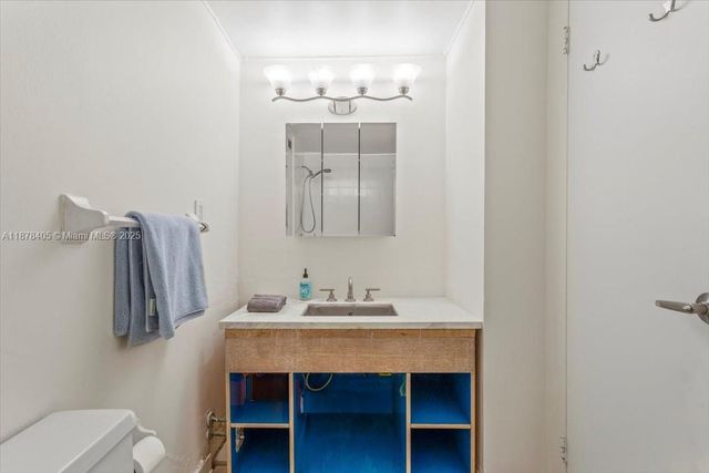 2899 Collins Ave 1104, Miami Beach, FL 33140