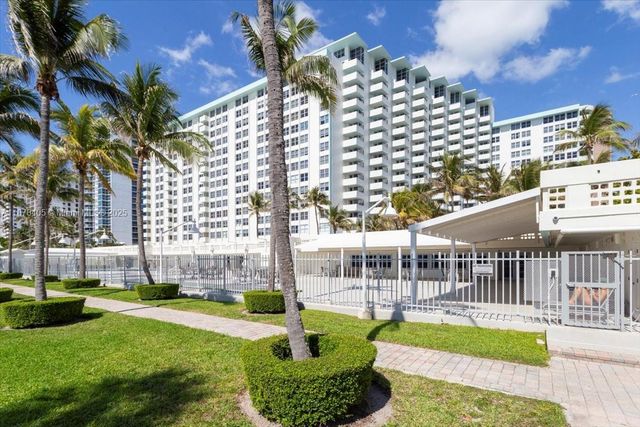 2899 Collins Ave 1104, Miami Beach, FL 33140
