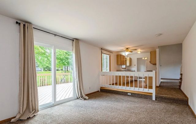 664 Regent Drive, Crystal Lake, IL 60014