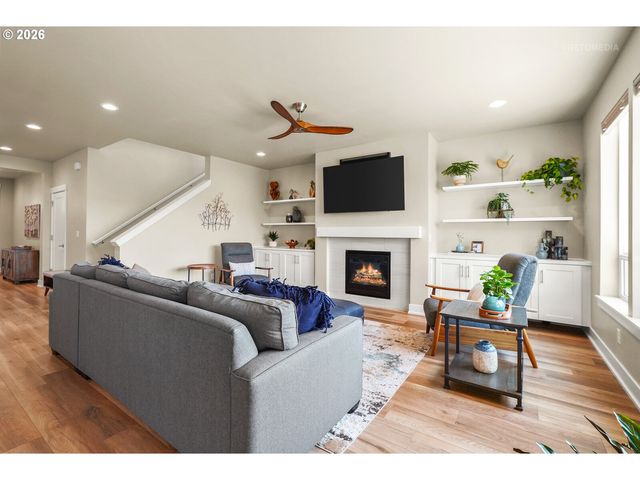 4463 Se 62ND Ave, Hillsboro, OR 97123