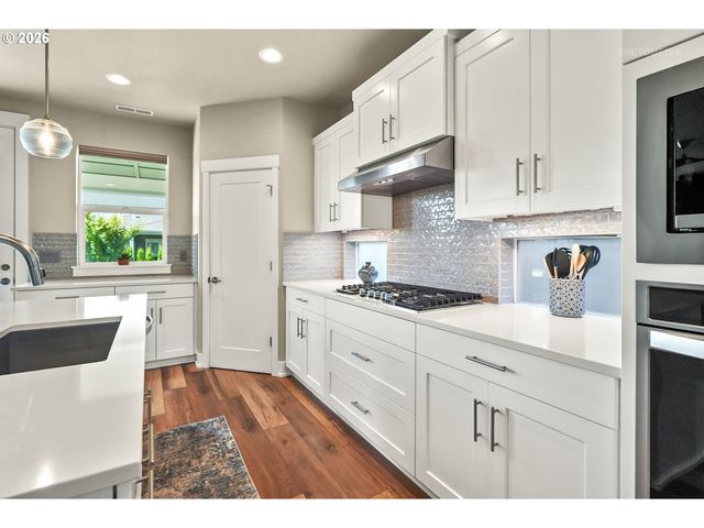 4463 Se 62ND Ave, Hillsboro, OR 97123