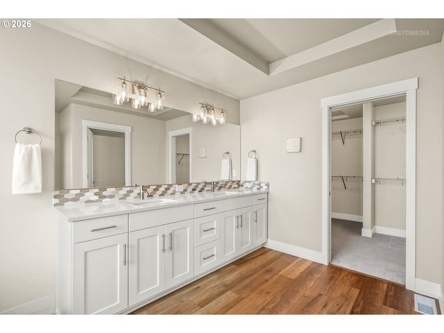 4463 Se 62ND Ave, Hillsboro, OR 97123