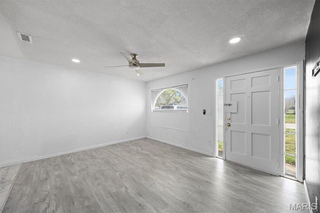 47 E Adams Drive, East St Louis, IL 62206