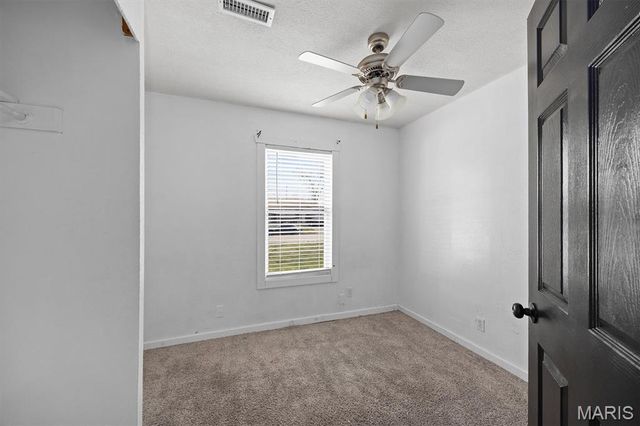 47 E Adams Drive, East St Louis, IL 62206