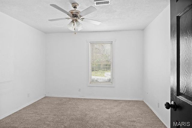 47 E Adams Drive, East St Louis, IL 62206