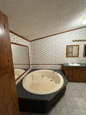 38142 E Hwy 140, Marked Tree, AR 72365