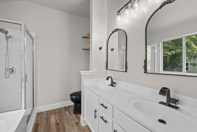 105 Lakemont DR, Hutto, TX 78634
