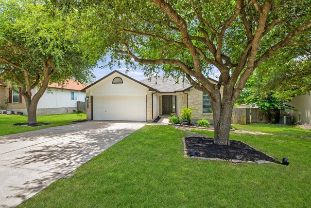 105 Lakemont DR, Hutto, TX 78634
