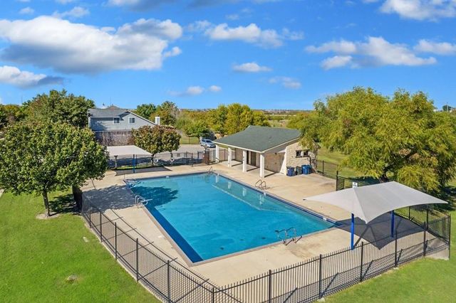 105 Lakemont DR, Hutto, TX 78634