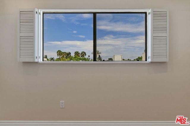 4443 Ventura Canyon Avenue 304, Sherman Oaks, CA 91423