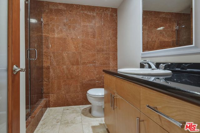4443 Ventura Canyon Avenue 304, Sherman Oaks, CA 91423