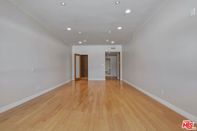 4443 Ventura Canyon Avenue 304, Sherman Oaks, CA 91423