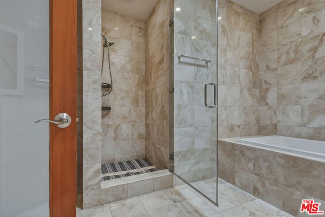 4443 Ventura Canyon Avenue 304, Sherman Oaks, CA 91423