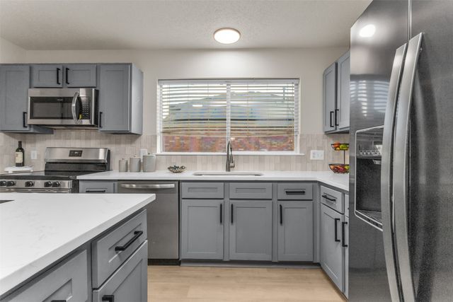 306 Cherrywood Trail, Forney, TX 75126