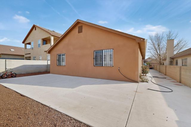 1219 Gem Court SW, Albuquerque, NM 87121
