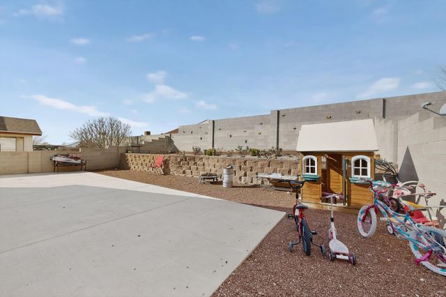 1219 Gem Court SW, Albuquerque, NM 87121