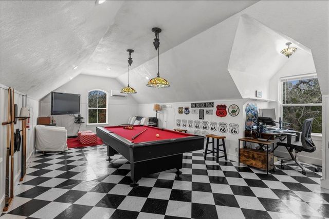 138 Wood Hollow CT, Bastrop, TX 78602