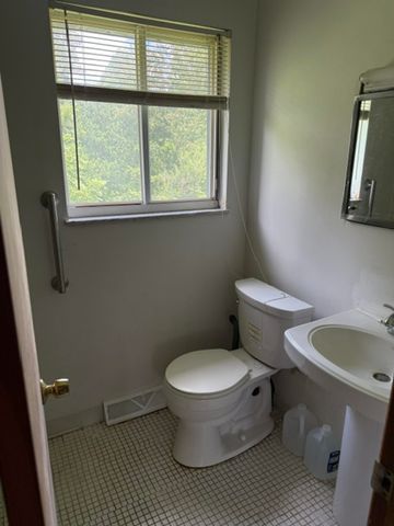 16 Mohawk Trail, Huntington, WV 25705