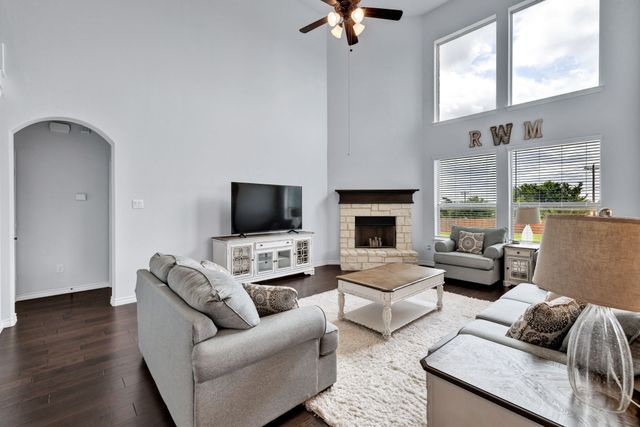 510 Zinnia Loop, Midlothian, TX 76065