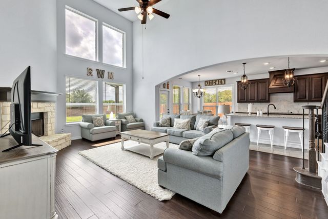 510 Zinnia Loop, Midlothian, TX 76065