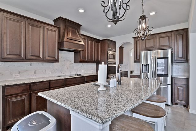 510 Zinnia Loop, Midlothian, TX 76065