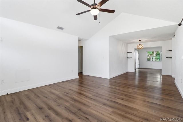 1163 SE 2nd Street, Crystal River, FL 34429