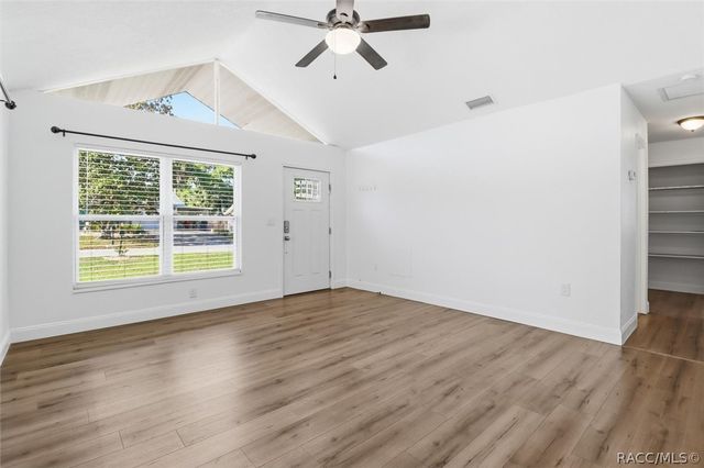 1163 SE 2nd Street, Crystal River, FL 34429