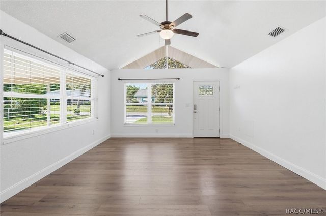 1163 SE 2nd Street, Crystal River, FL 34429