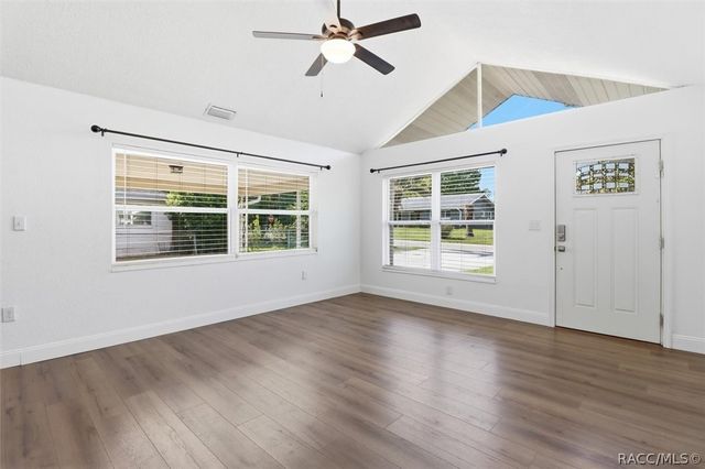 1163 SE 2nd Street, Crystal River, FL 34429