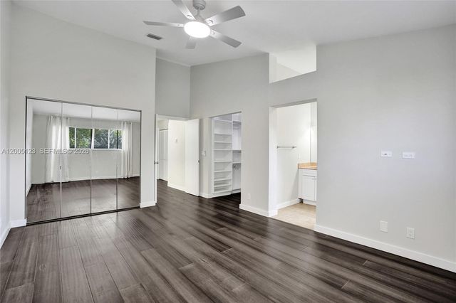 2062 E Discovery Cir E, Deerfield Beach, FL 33442