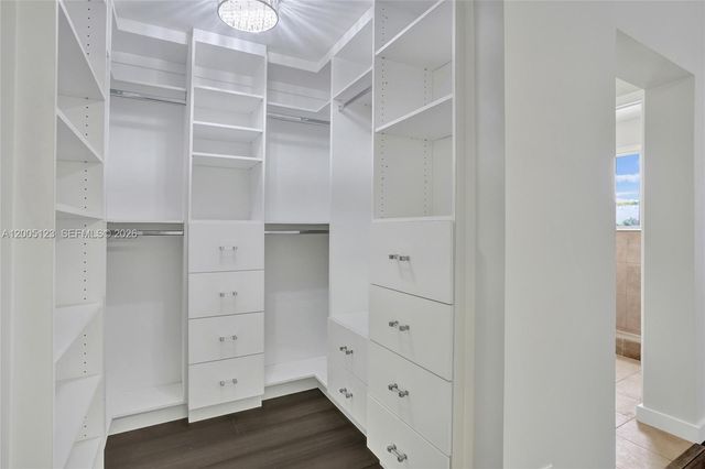 2062 E Discovery Cir E, Deerfield Beach, FL 33442