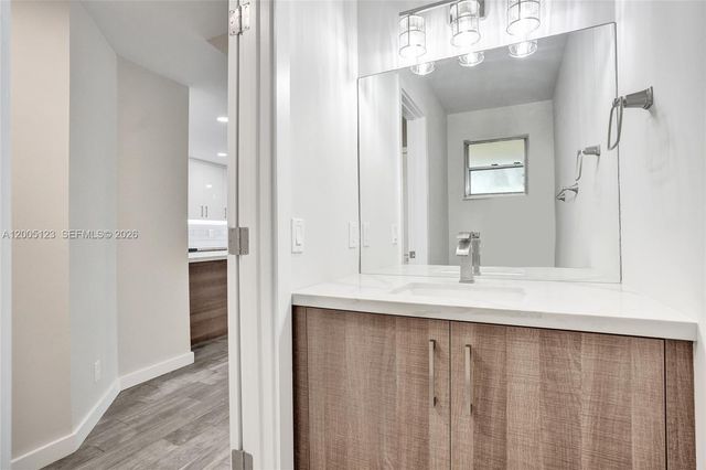2062 E Discovery Cir E, Deerfield Beach, FL 33442