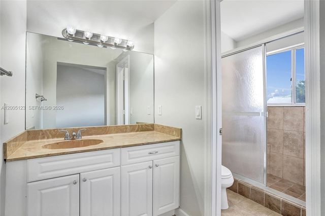2062 E Discovery Cir E, Deerfield Beach, FL 33442