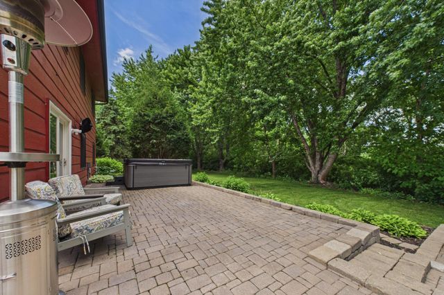 2208 Grimm Road, Chaska, MN 55318
