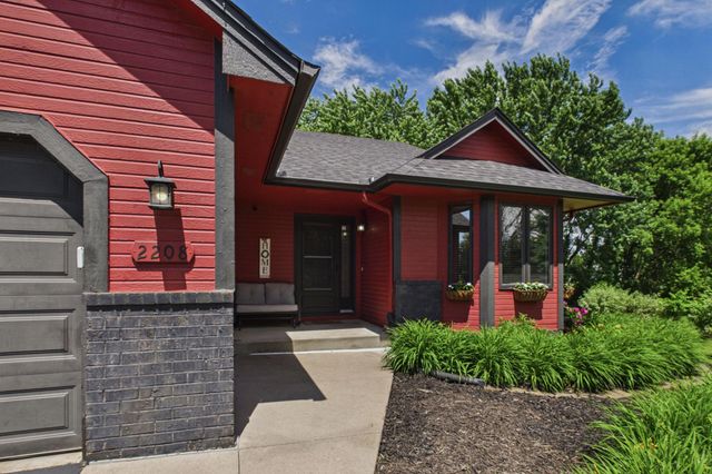 2208 Grimm Road, Chaska, MN 55318