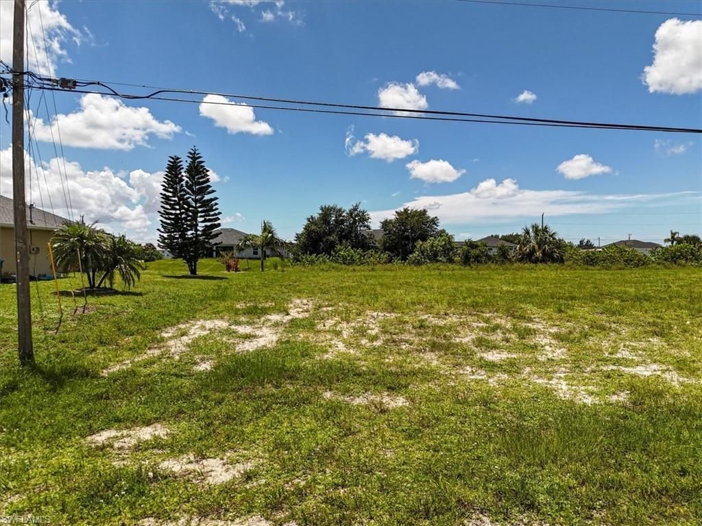 1800 NW 2 TER, CAPE CORAL, FL 33993 — exterior